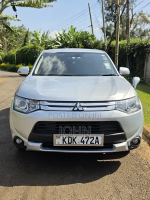 Mitsubishi Outlander 2014 Silver
