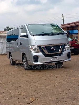 Nissan Caravan (Urvan) 2019 Silver