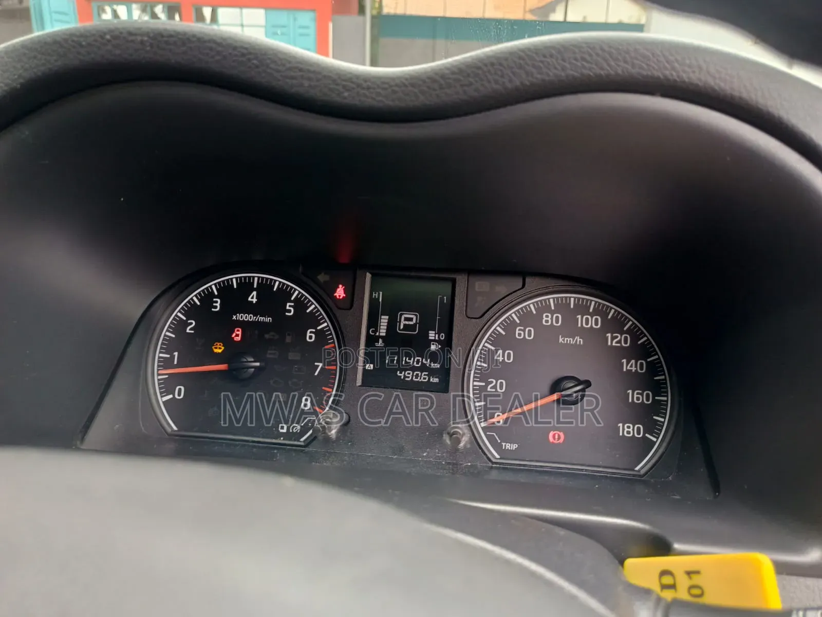 Nissan Caravan (Urvan) 2019 Silver