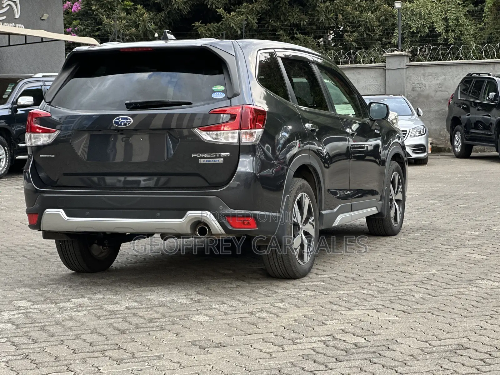 Subaru Forester Premium AWD 2020 Black