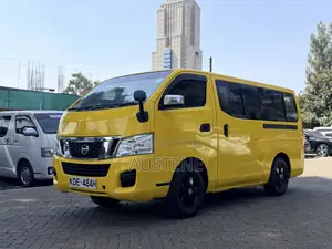 Nissan Caravan (Urvan) 2013 Yellow