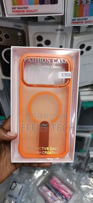 iPhone 17 Pro Max Features a Frosted, Matte-Finish Polycarbonate Case