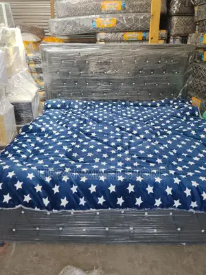 Soft Woolen Duvet 6x6 Large Size for All Seasons