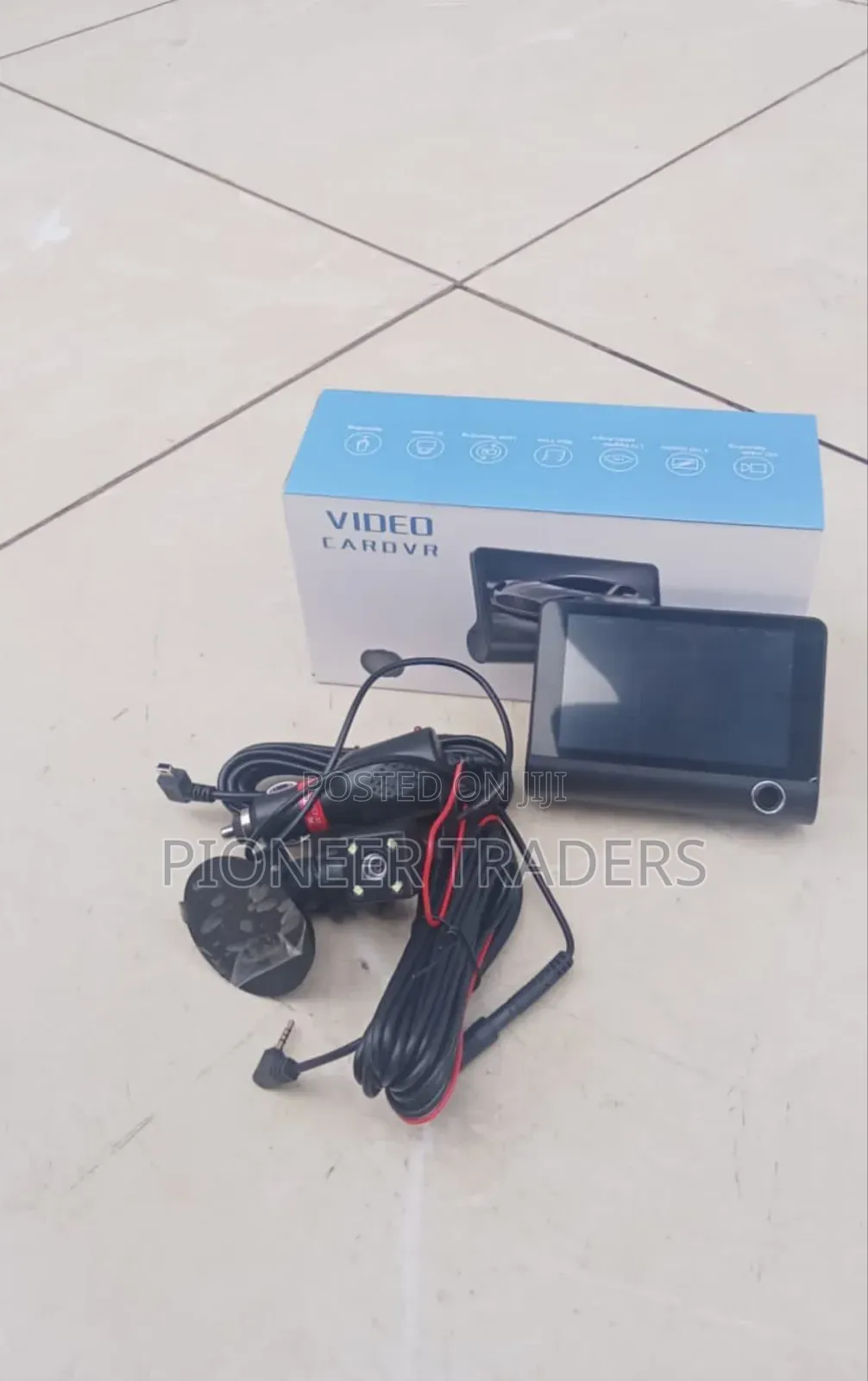 Dash Cam 3 Lens Non Touch Xh202-4