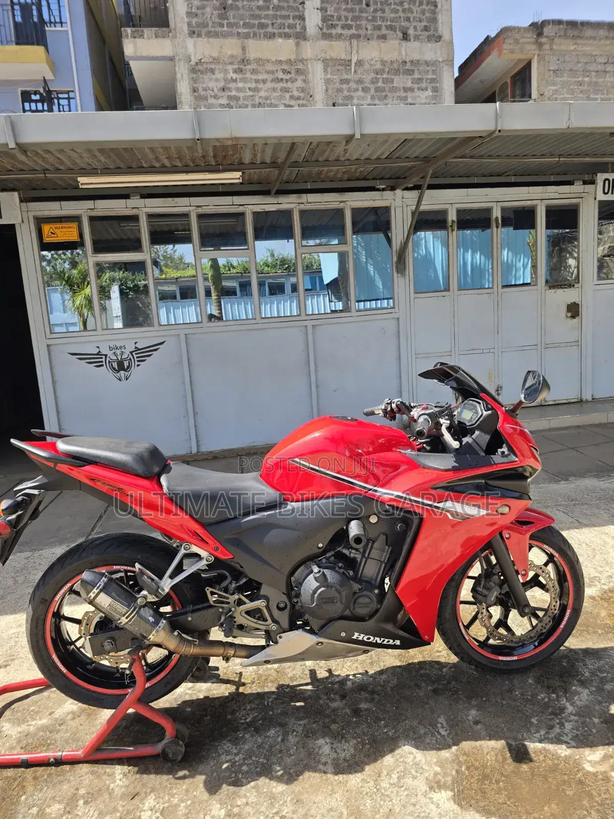 Honda CBR 2012 Red