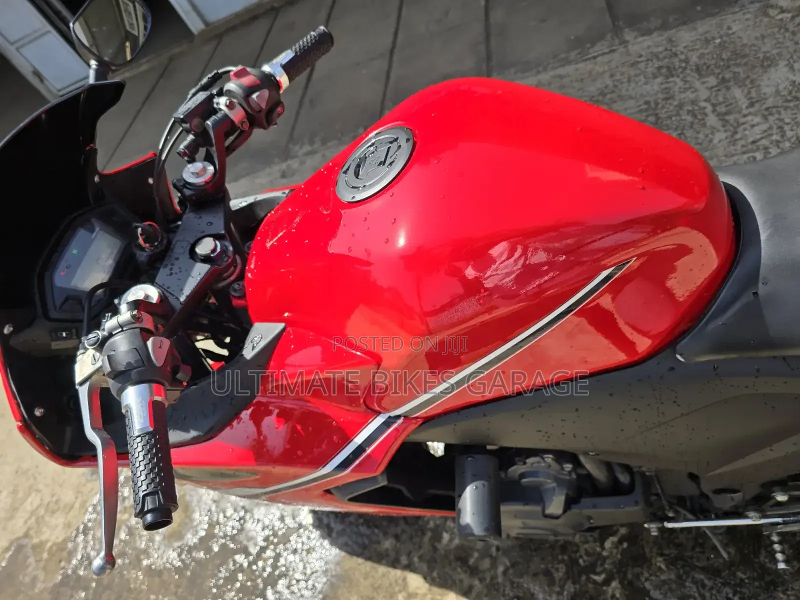 Honda CBR 2012 Red