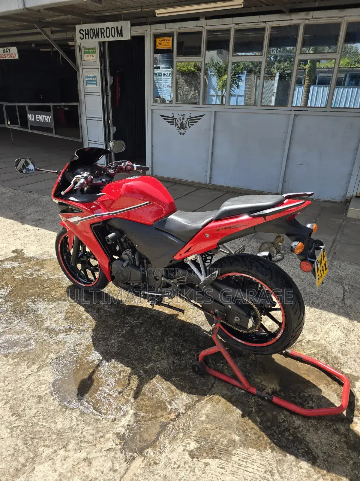 Honda CBR 2012 Red