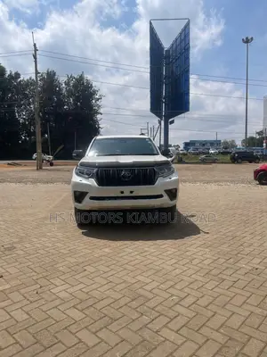 Toyota Land Cruiser Prado 2.7 2021 White