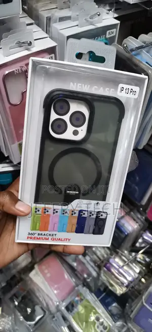 iPhone13 Pro Built-in Magnetic Array Supports Seamless Charging Case