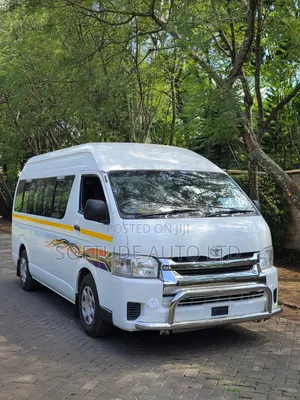 Toyota HiAce 2021 White