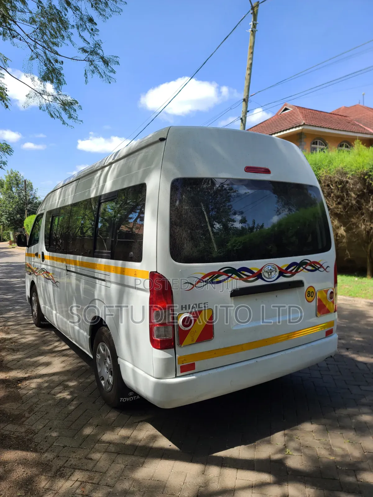 Toyota HiAce 2021 White