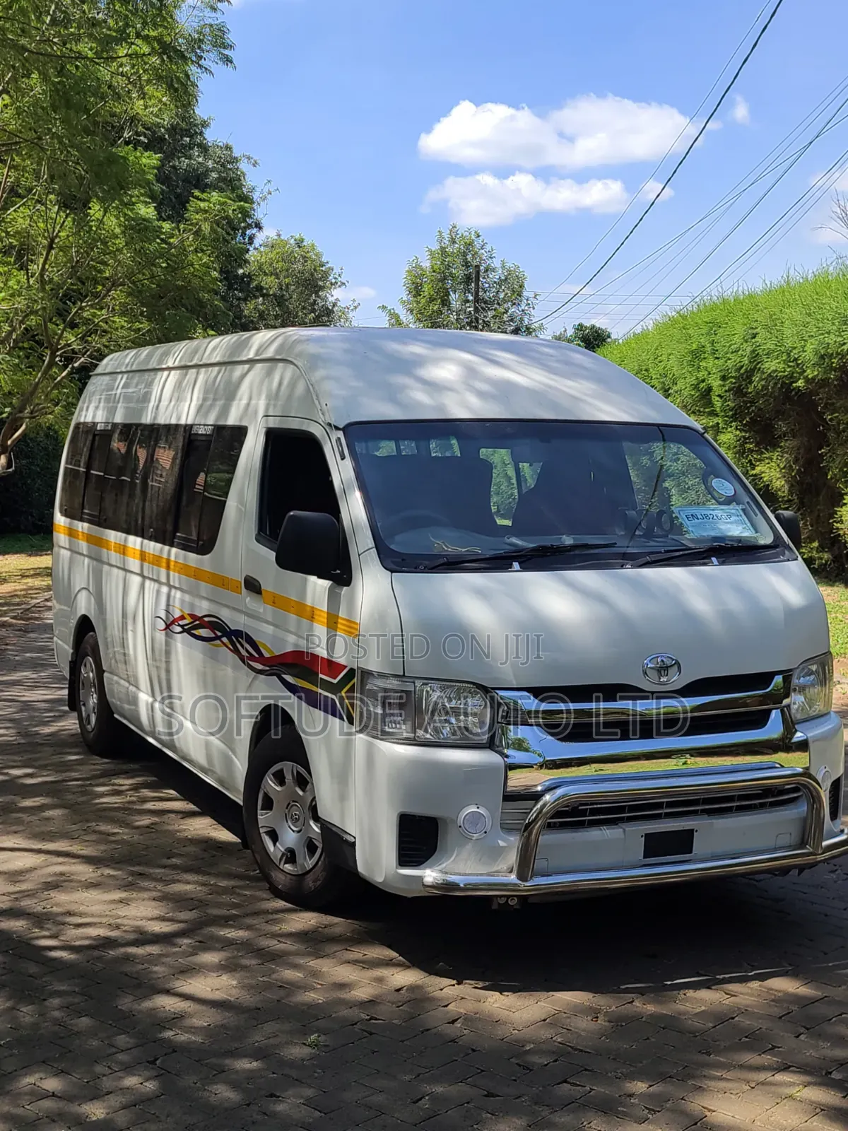 Toyota HiAce 2021 White