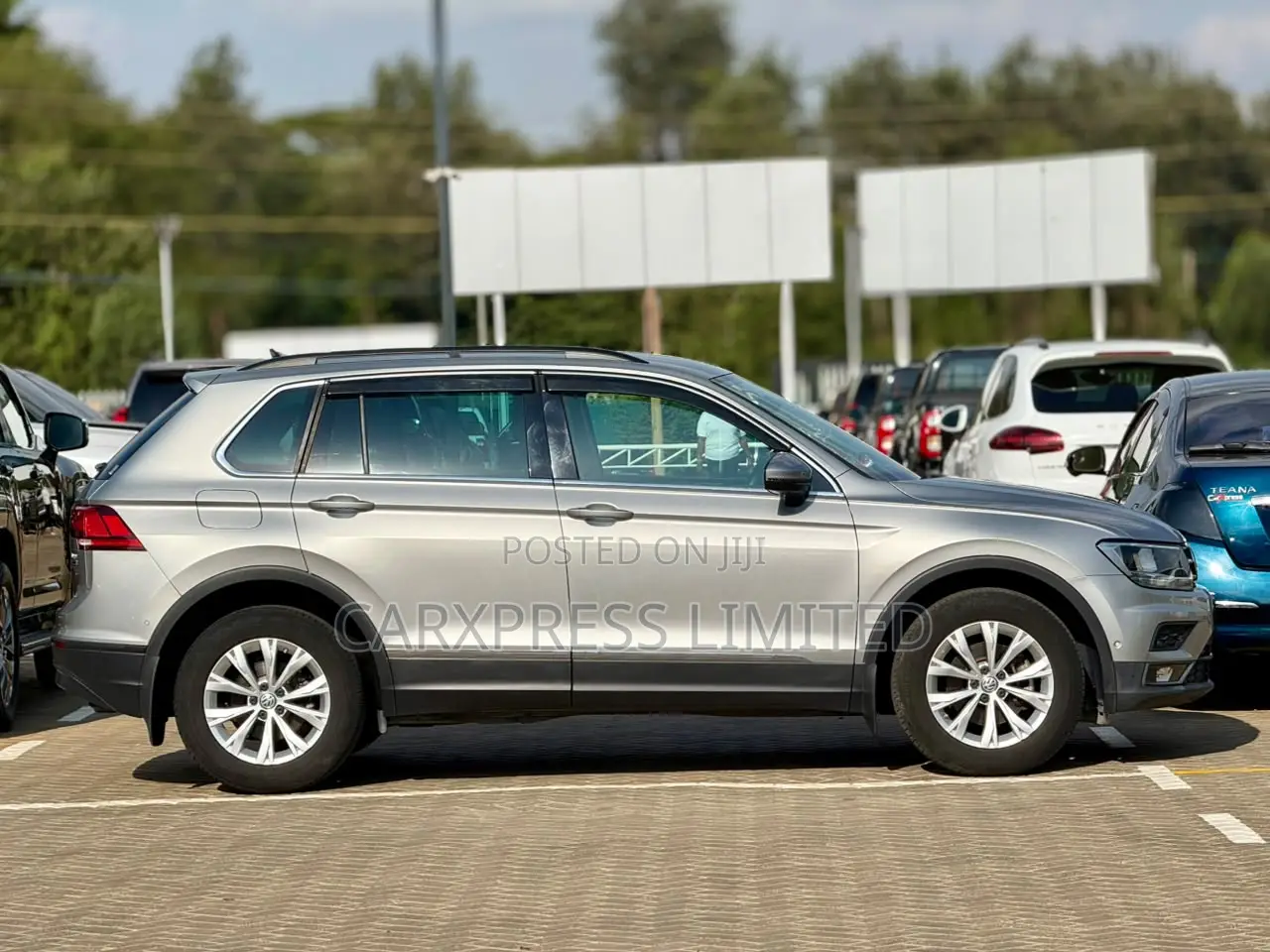 Volkswagen Tiguan 2019 Silver
