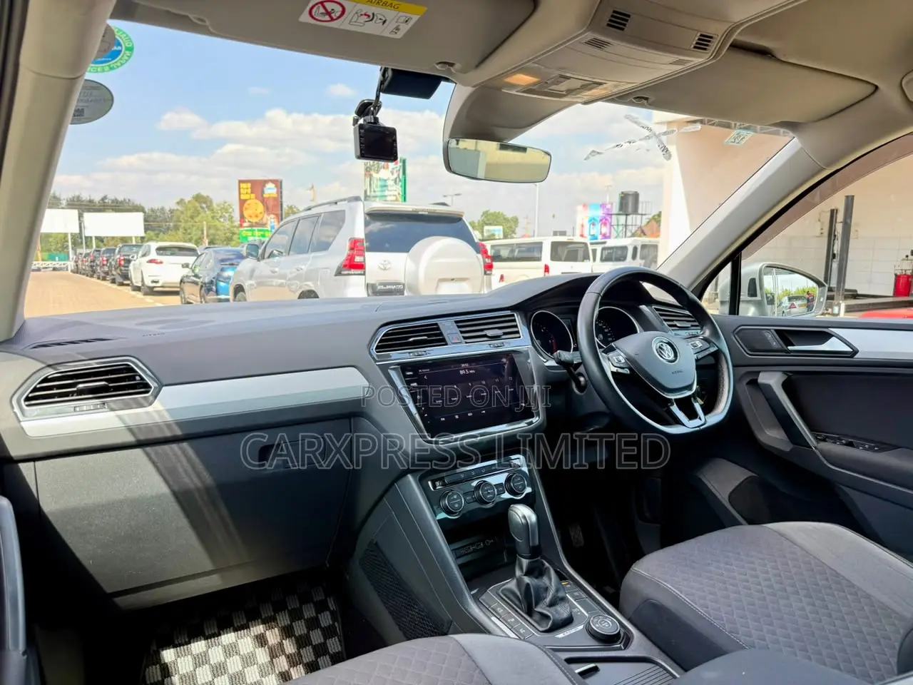 Volkswagen Tiguan 2019 Silver