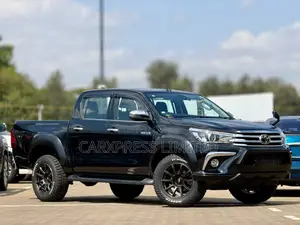Toyota Hilux 2019 Black