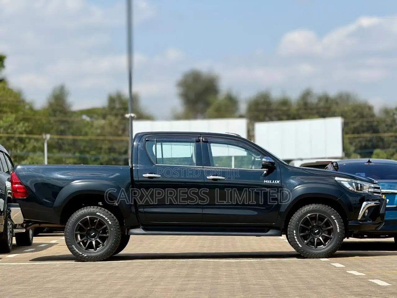 Toyota Hilux 2019 Black