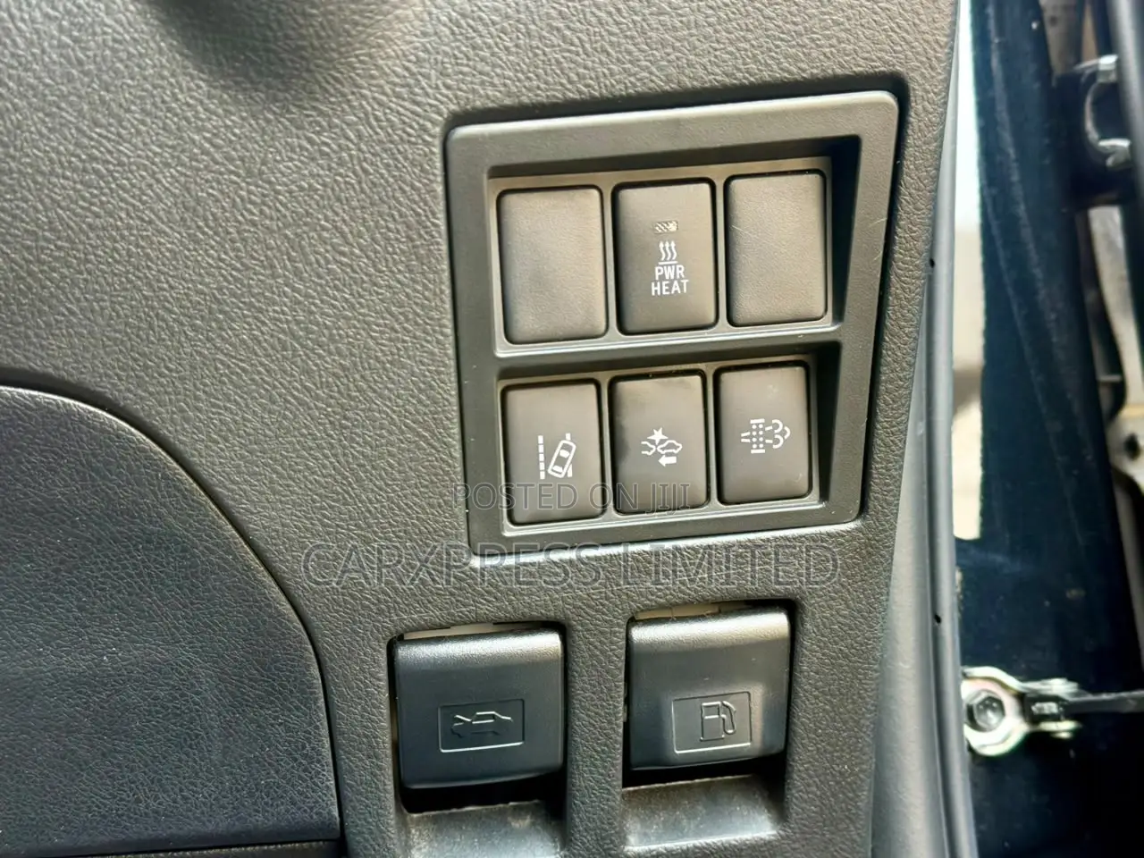 Toyota Hilux 2019 Black