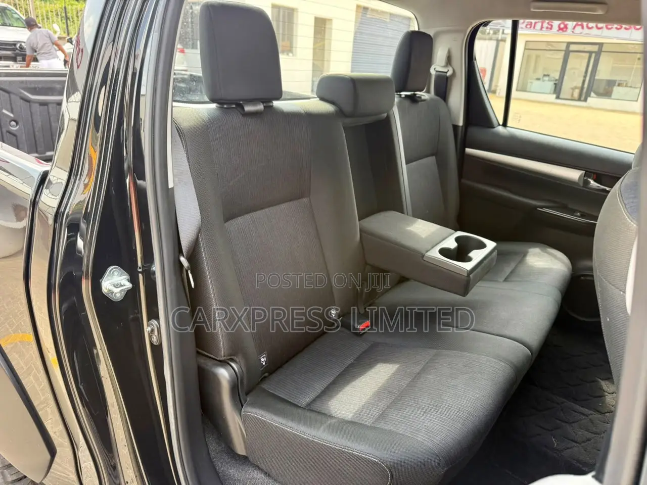 Toyota Hilux 2019 Black