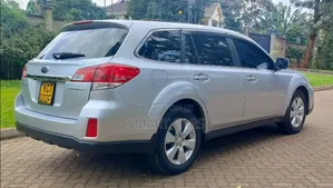 Subaru Outback 2011 Silver
