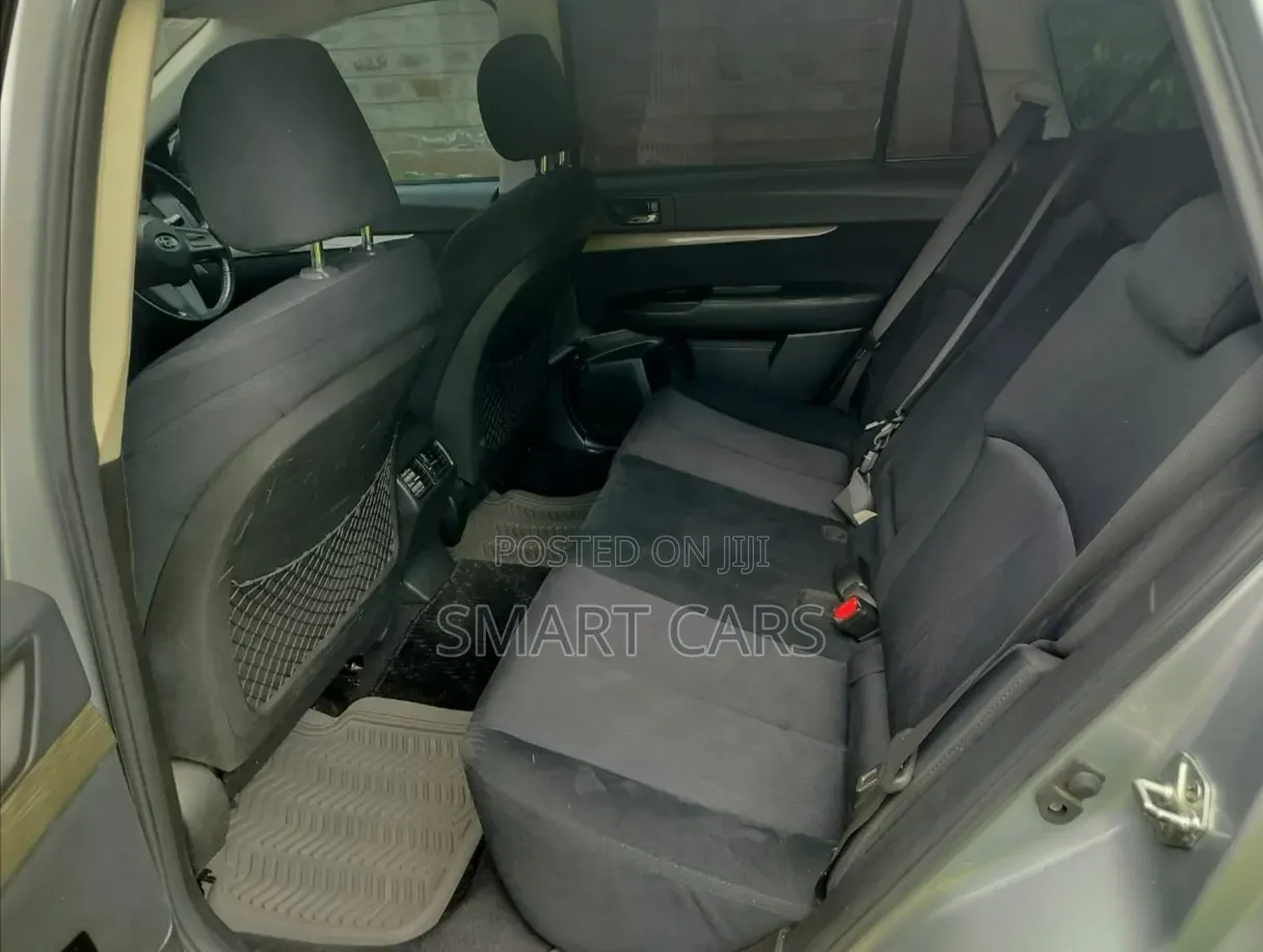 Subaru Outback 2011 Silver