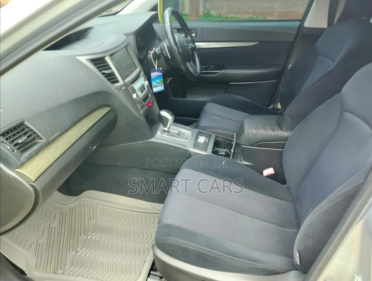 Subaru Outback 2011 Silver