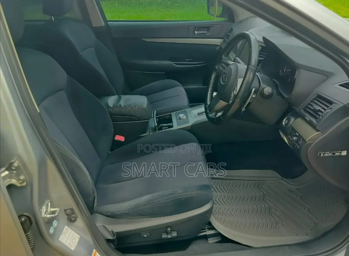 Subaru Outback 2011 Silver