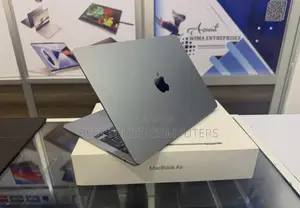 Laptop Apple MacBook Air 2024 M3 16GB Apple M3 SSD 1T
