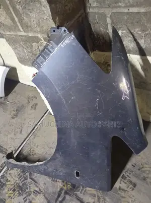 Fender/Wing Nissan Serena C26