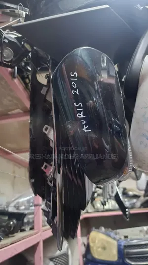 Auris 2015 Side Mirror