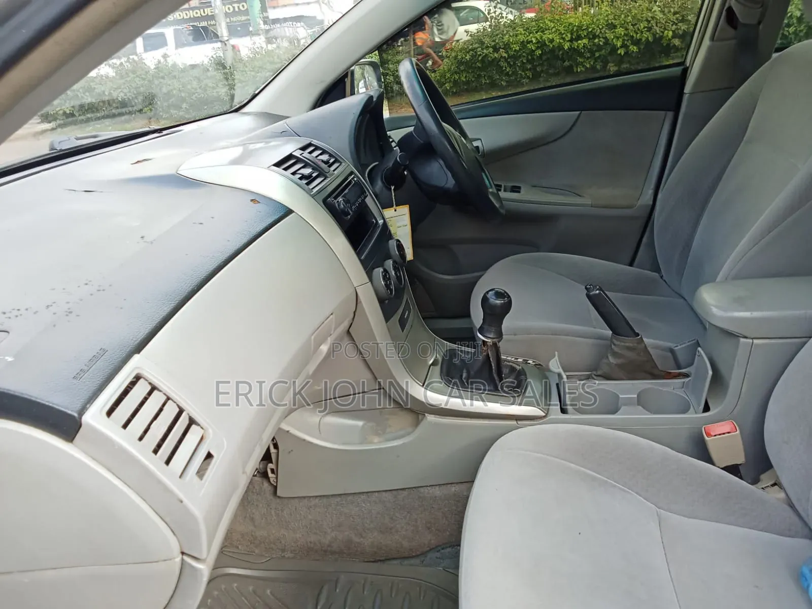 Toyota Axio 2010 Silver
