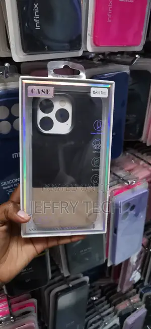 iPhone 15 Pro Max, Dual-Tone Vegan Leather and Suede-Finish Case