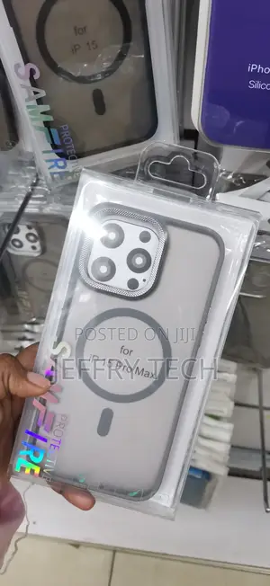 iPhone 15 Pro Maxtriple-Lens Module Case
