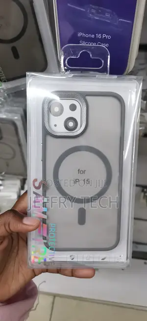 iPhone 15 , Smudge-Resistant Matte Finish Case