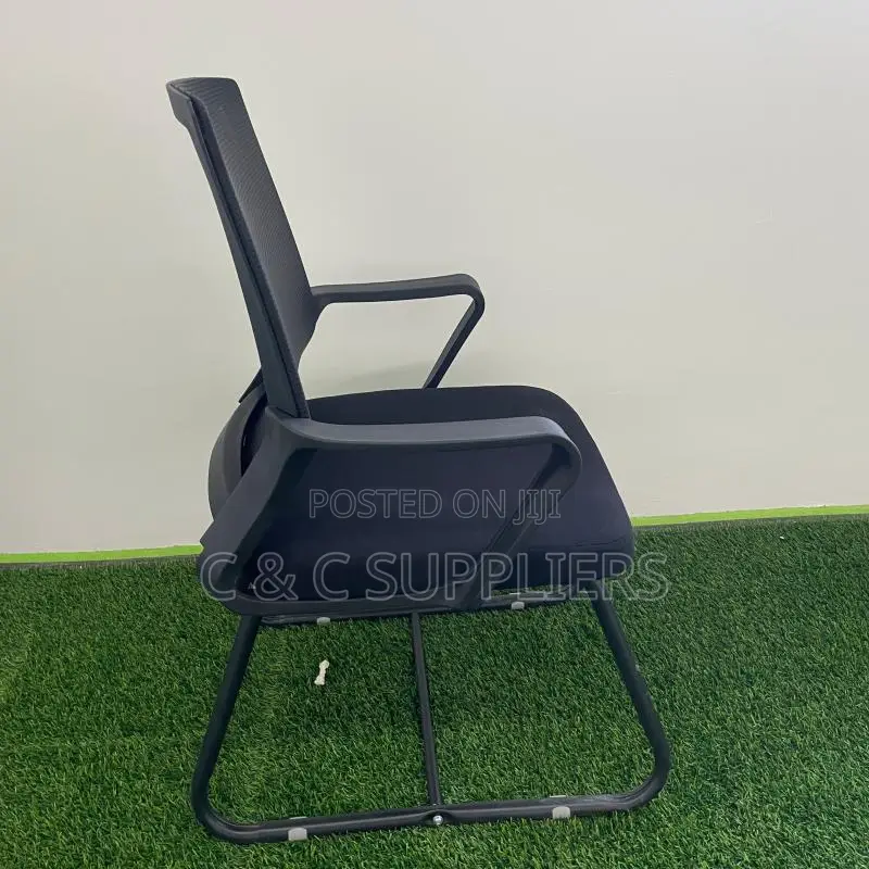 Ergonomic Mesh Arm Guest Chair.