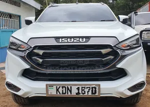 Isuzu MU-X 2023 Pearl