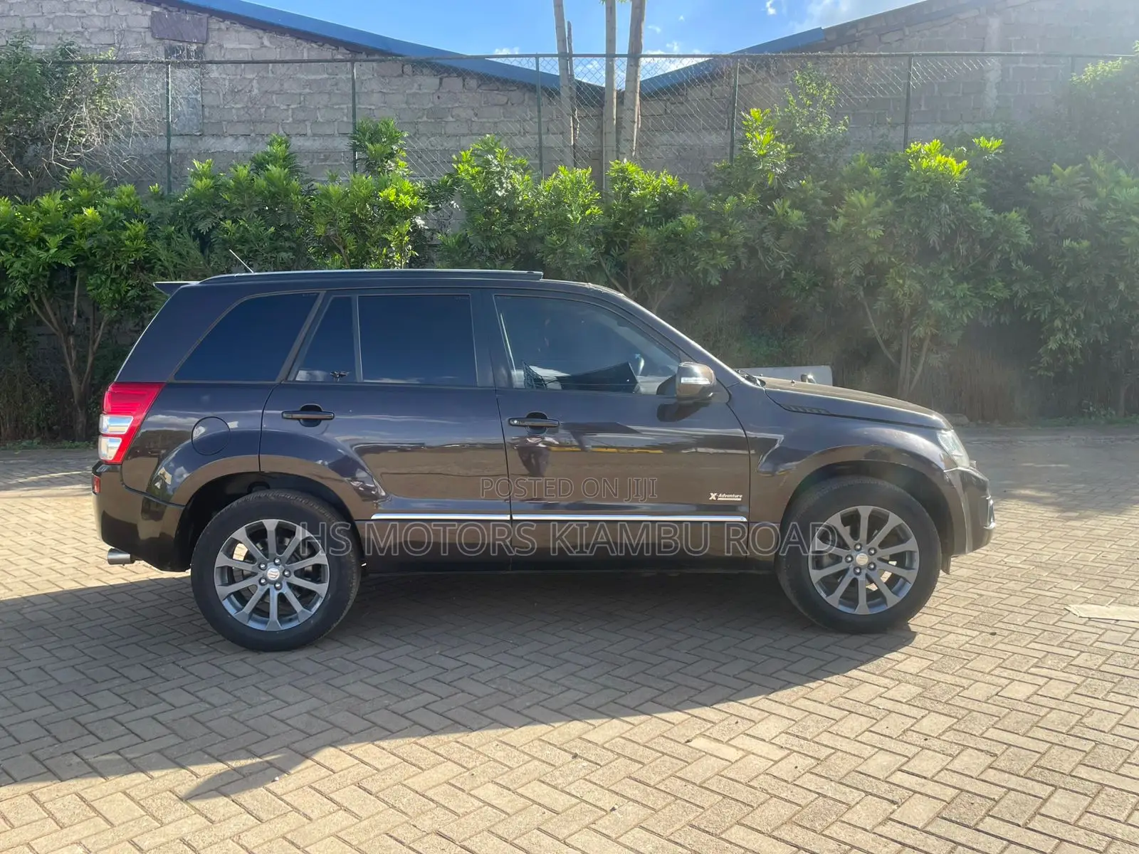 Suzuki Escudo 2012 Black
