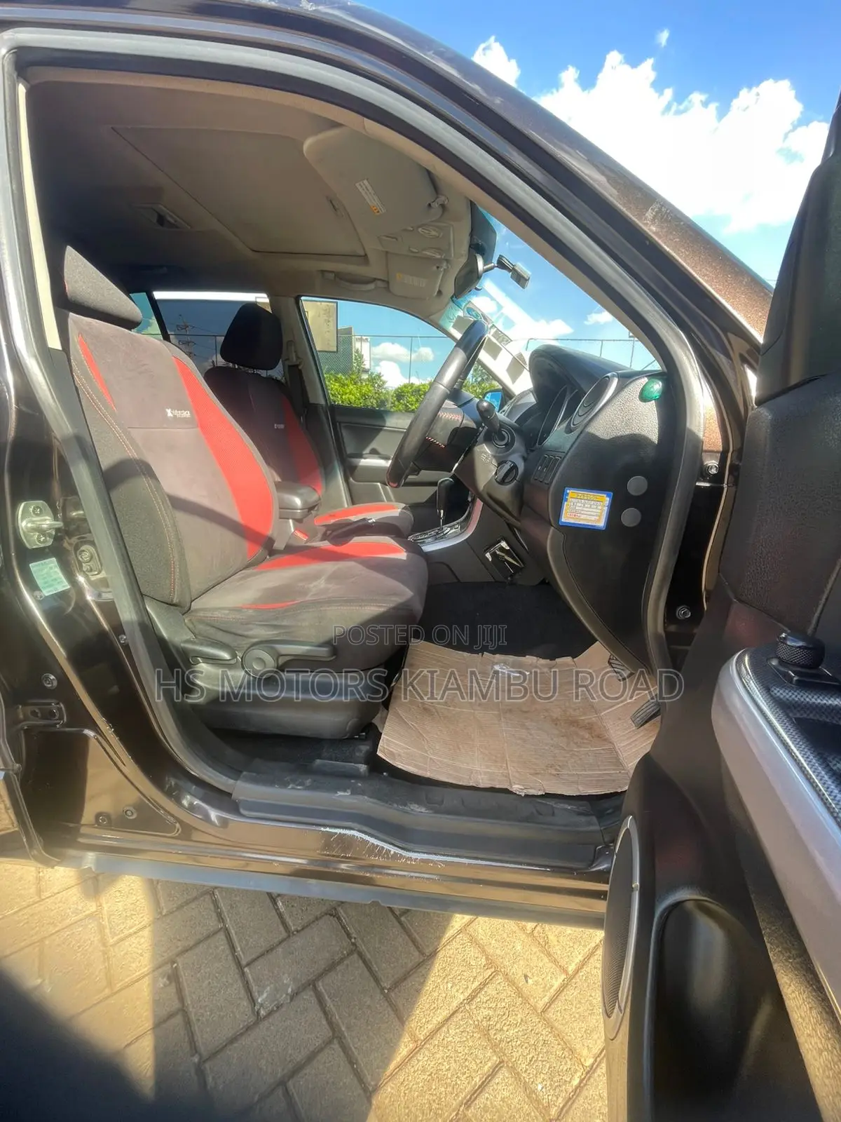 Suzuki Escudo 2012 Black