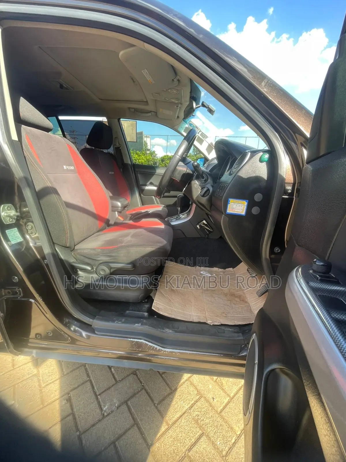 Suzuki Escudo 2012 Black