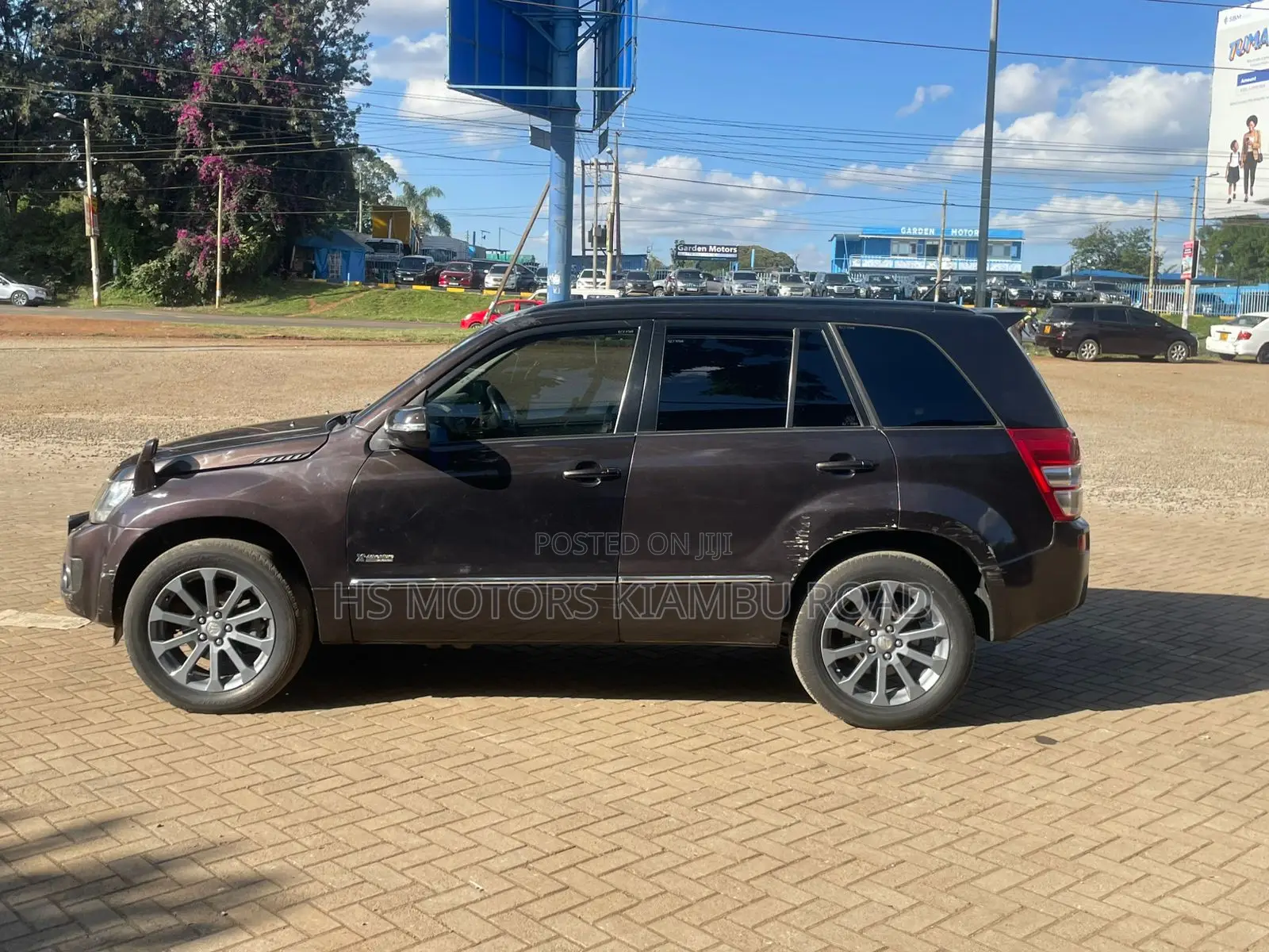 Suzuki Escudo 2012 Black