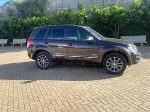Suzuki Escudo 2012 Black