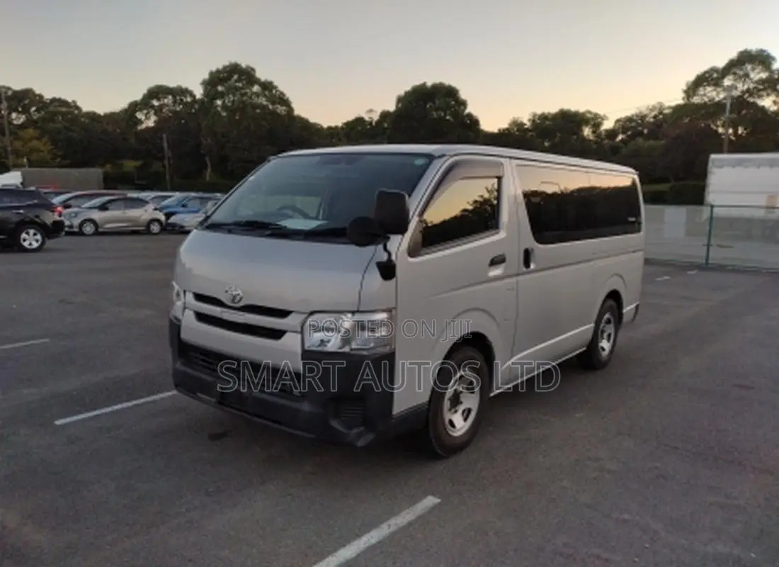 Toyota HiAce 2018