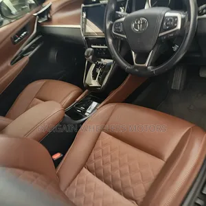 Toyota Harrier 2020 White