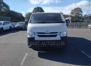 Toyota HiAce 2020 White