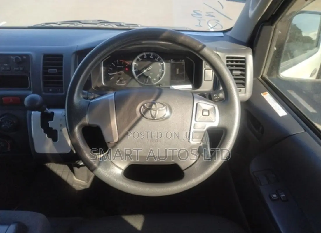 Toyota HiAce 2020 White