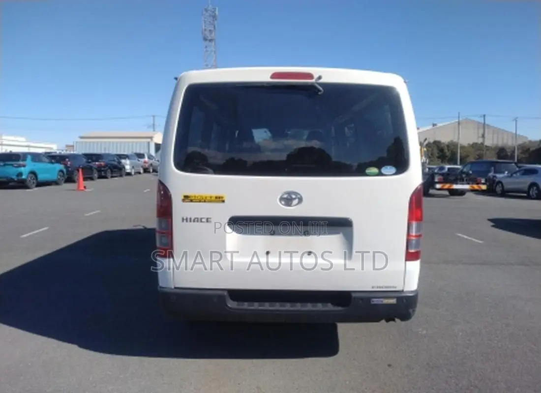 Toyota HiAce 2020 White