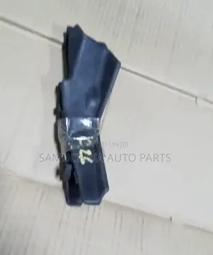 Windscreen Finisher Nissan Serena C26
