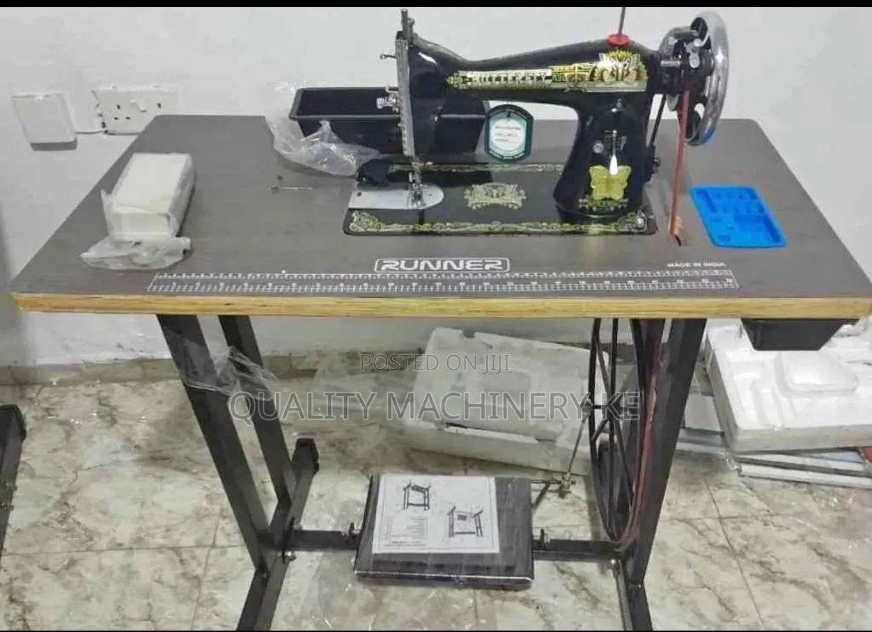 User Friendly Complete Butterfly Sewing Machine With Imported Table