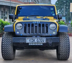 Jeep Wrangler 2010 Yellow