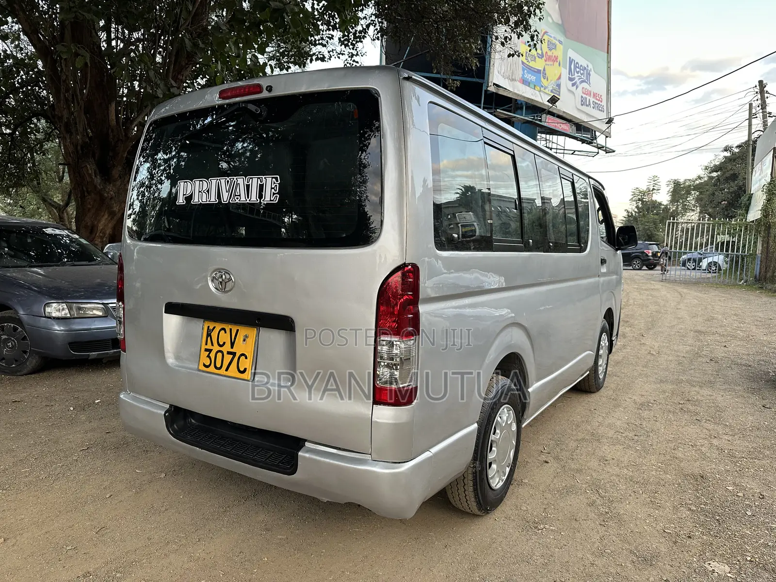 Toyota HiAce 2012 Silver