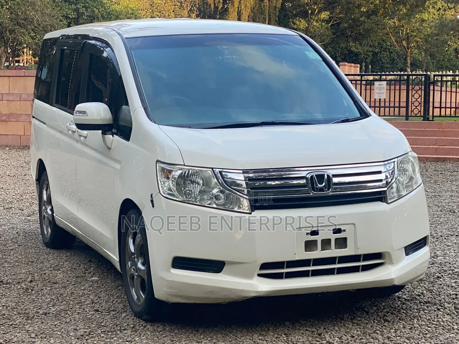 Honda Stepwgn 2012 White